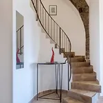 L'ape Regina מסה לוברנסה