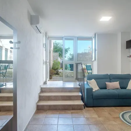 Holiday home L'ape Regina *